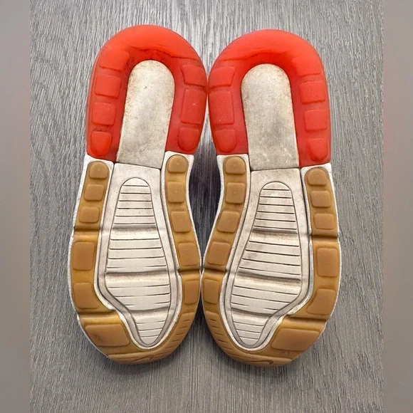 Nike Air Max 270 – Big Kids 2.5Y (Black / Orange) - Picture 5 of 10